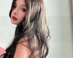 快来看！Sayo Momo的最新写真集，圣诞特别篇，甜美女仆带你驾驭节日氛围！
